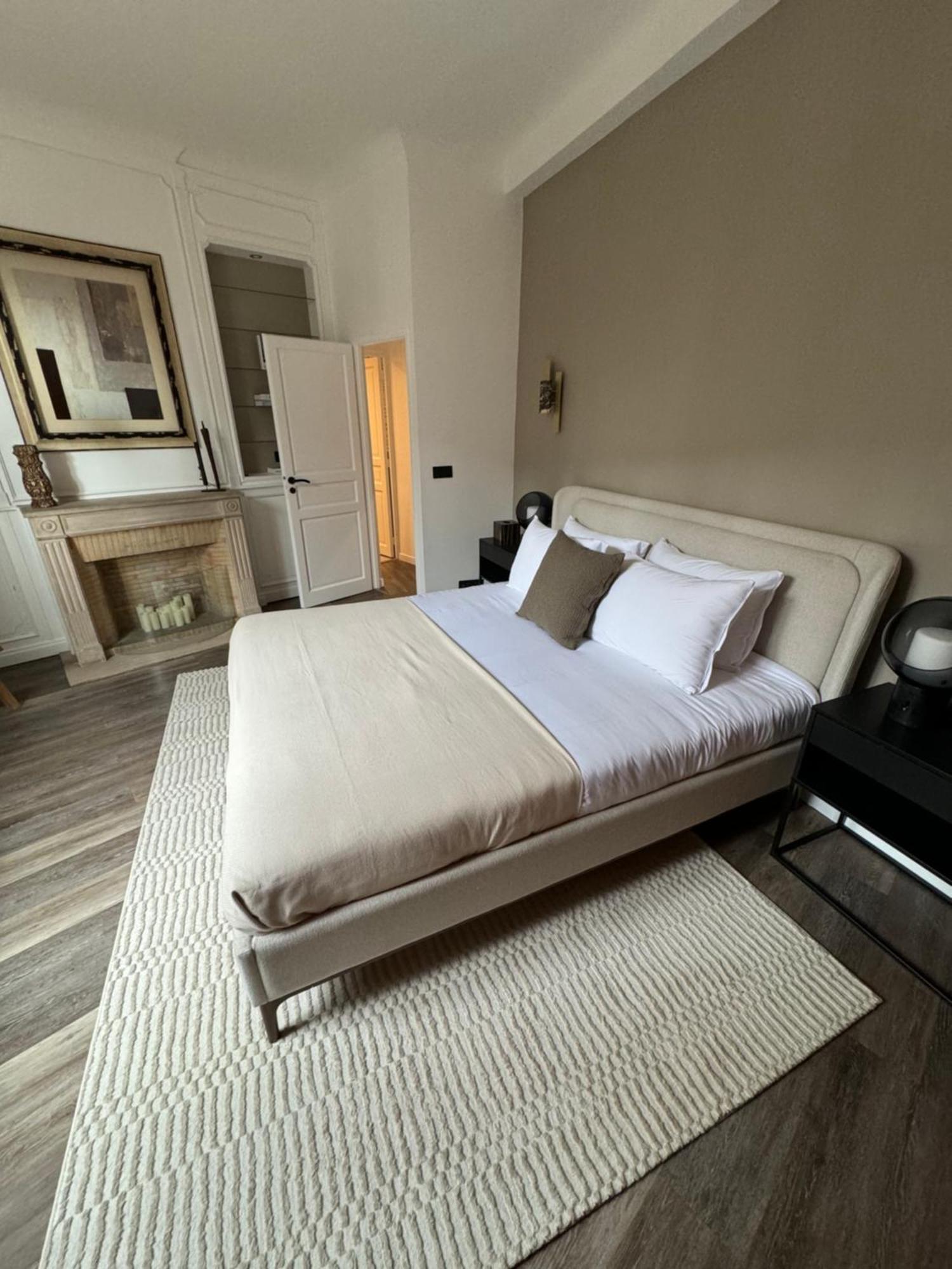 Signature Champs Elysees Париж Екстериор снимка